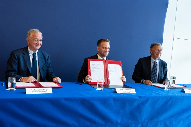 Ondertekening van het contract tussen MSC Cruises en Chantiers de l’Atlantique