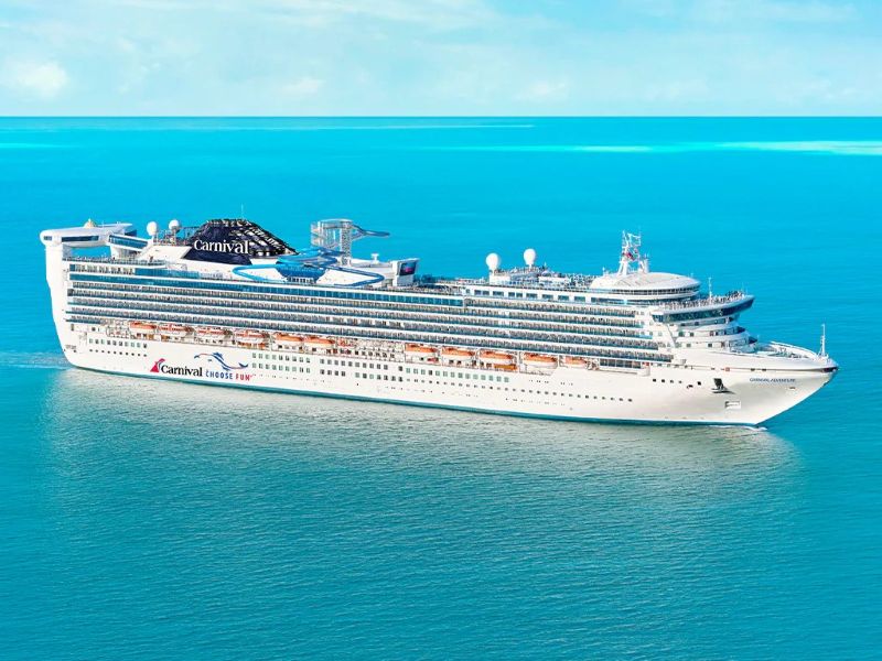 De Carnival Adventure is één van de eerste schepen die terugkeert naar Vanuatu.
