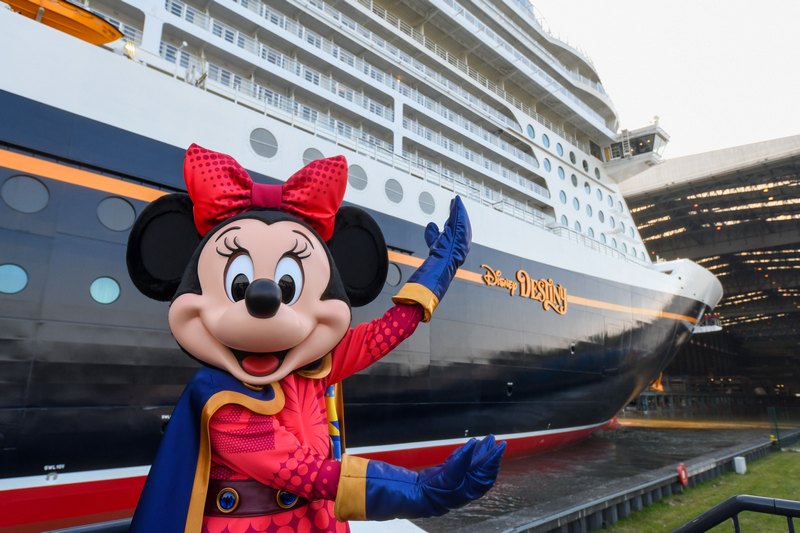 Disney Destiny te water bij Meyer Werft