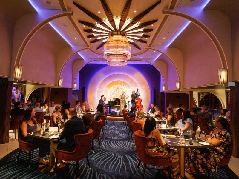 Lincoln Park Supper Club aan boord van Royal Caribbean