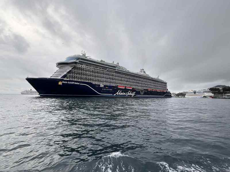 Cruiseschepen bij Funchal tijdens nieuwjaarsviering