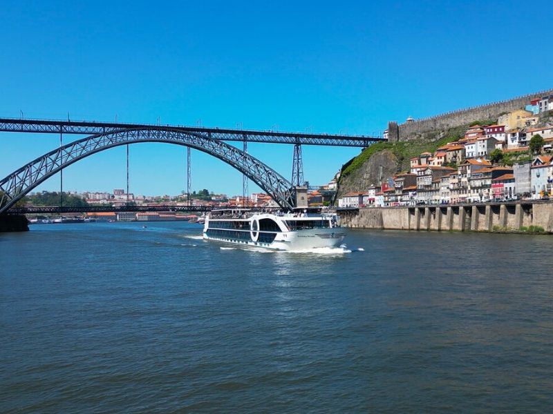 Riviera Travel schip op de Douro rivier