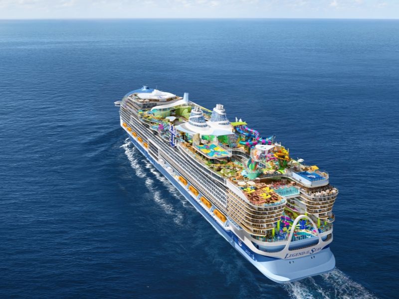 Legend of the Seas op zee