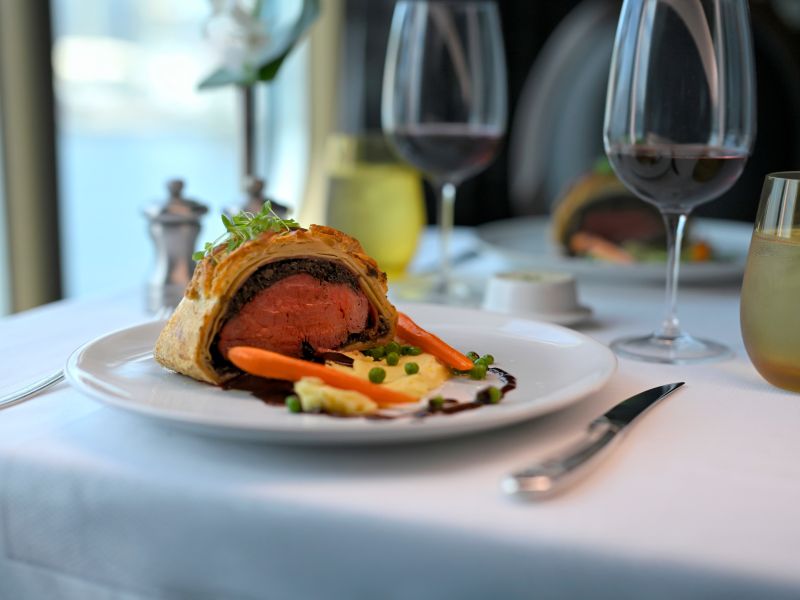 Beef Wellington tijdens Farewell Dinner