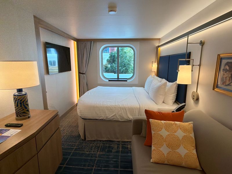 Binnenhut met uitzicht op Central Park op de Legend of the Seas
