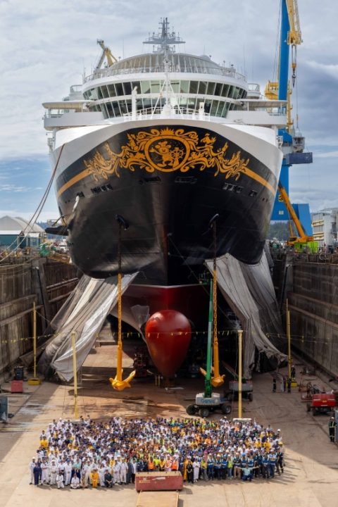 Drydock van de Disney Wonder