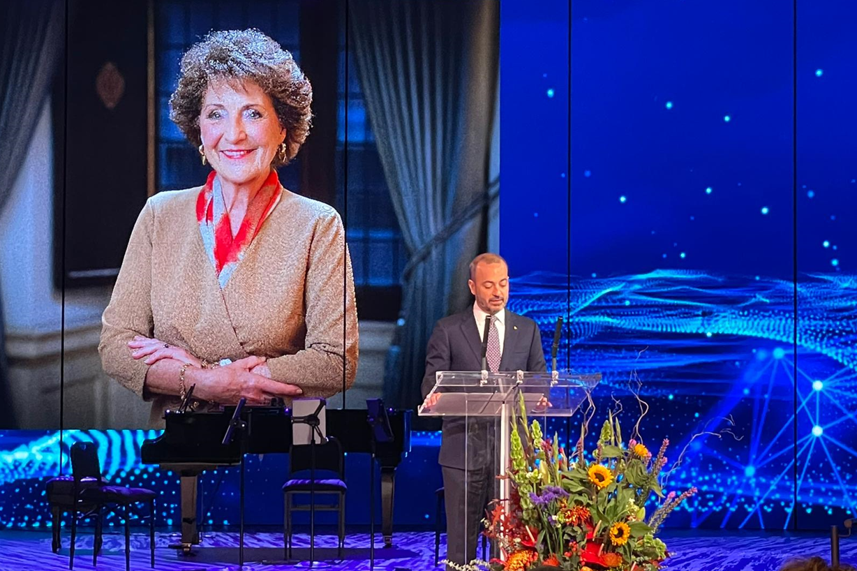 Holland America Line’s Rotterdam wordt in 2022 gedoopt door Prinses Margriet in Rotterdam