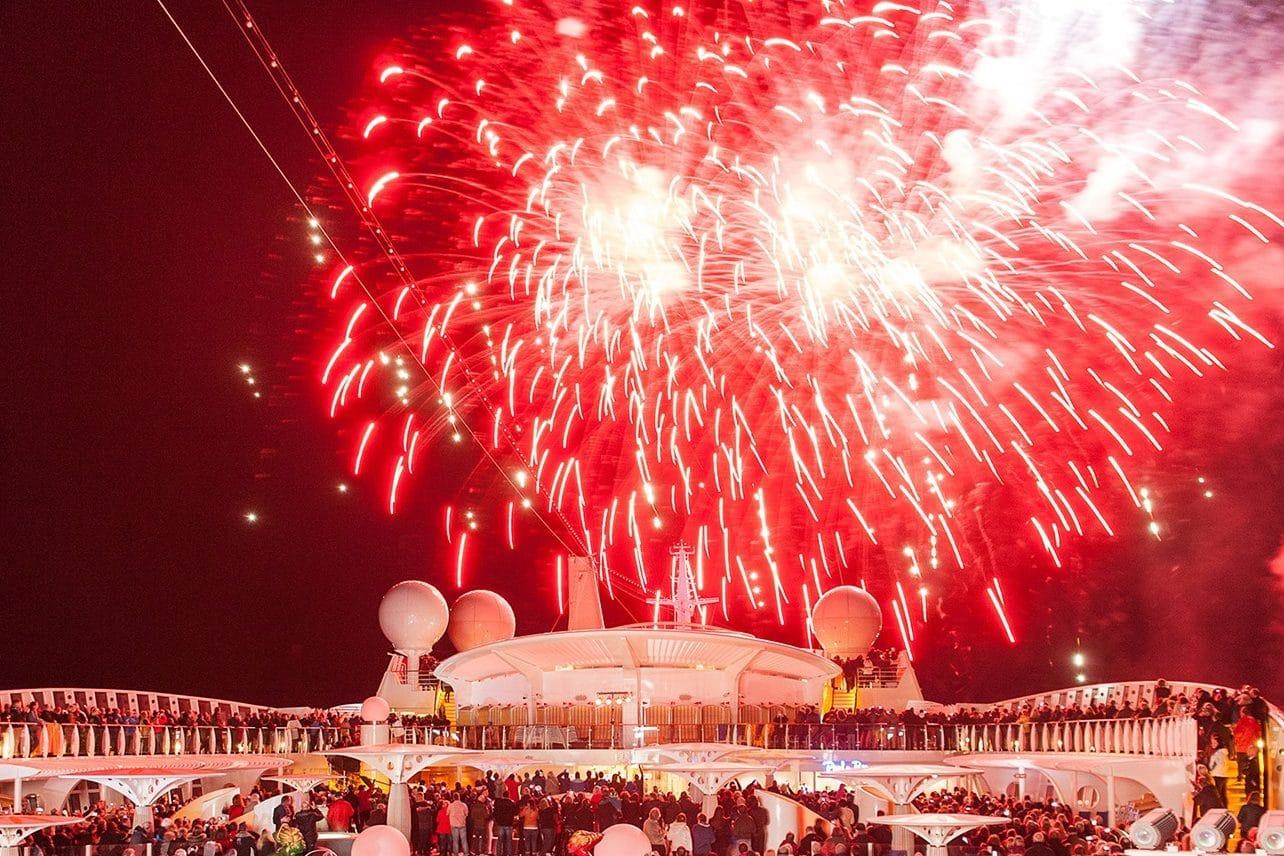Beleef het unieke vuurwerk van Madeira in 2022 vanaf een cruiseschip!