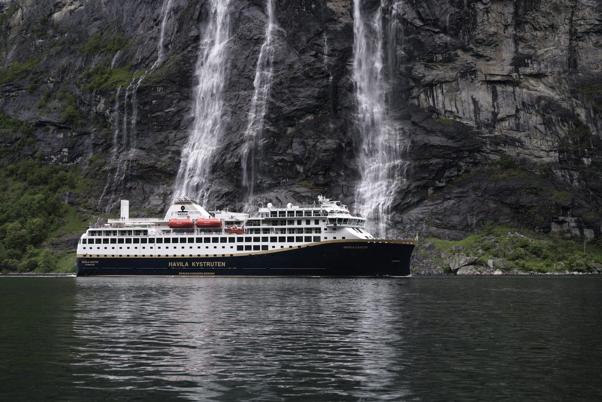 Havila schrijft geschiedenis met emissievrije cruise in Geirangerfjord