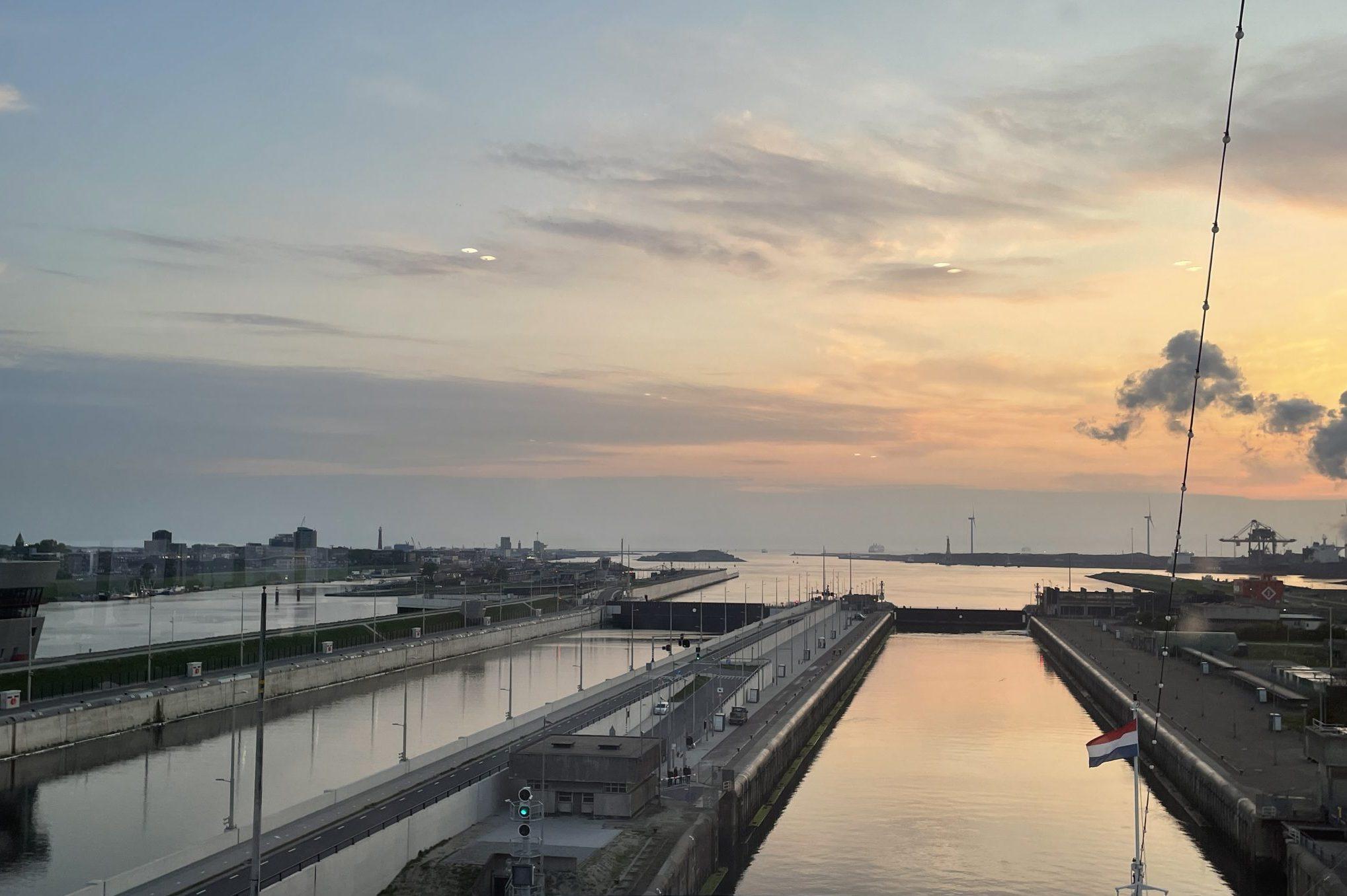 Schutregime bij sluizen IJmuiden zorgt voor minder cruiseschepen