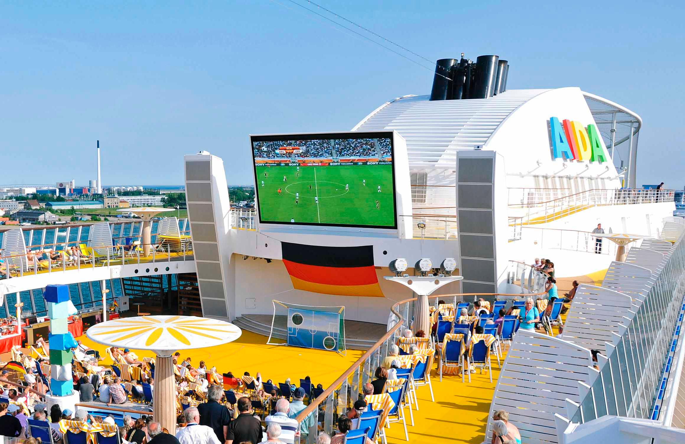 Bij AIDA Cruises live het WK Voetbal beleven