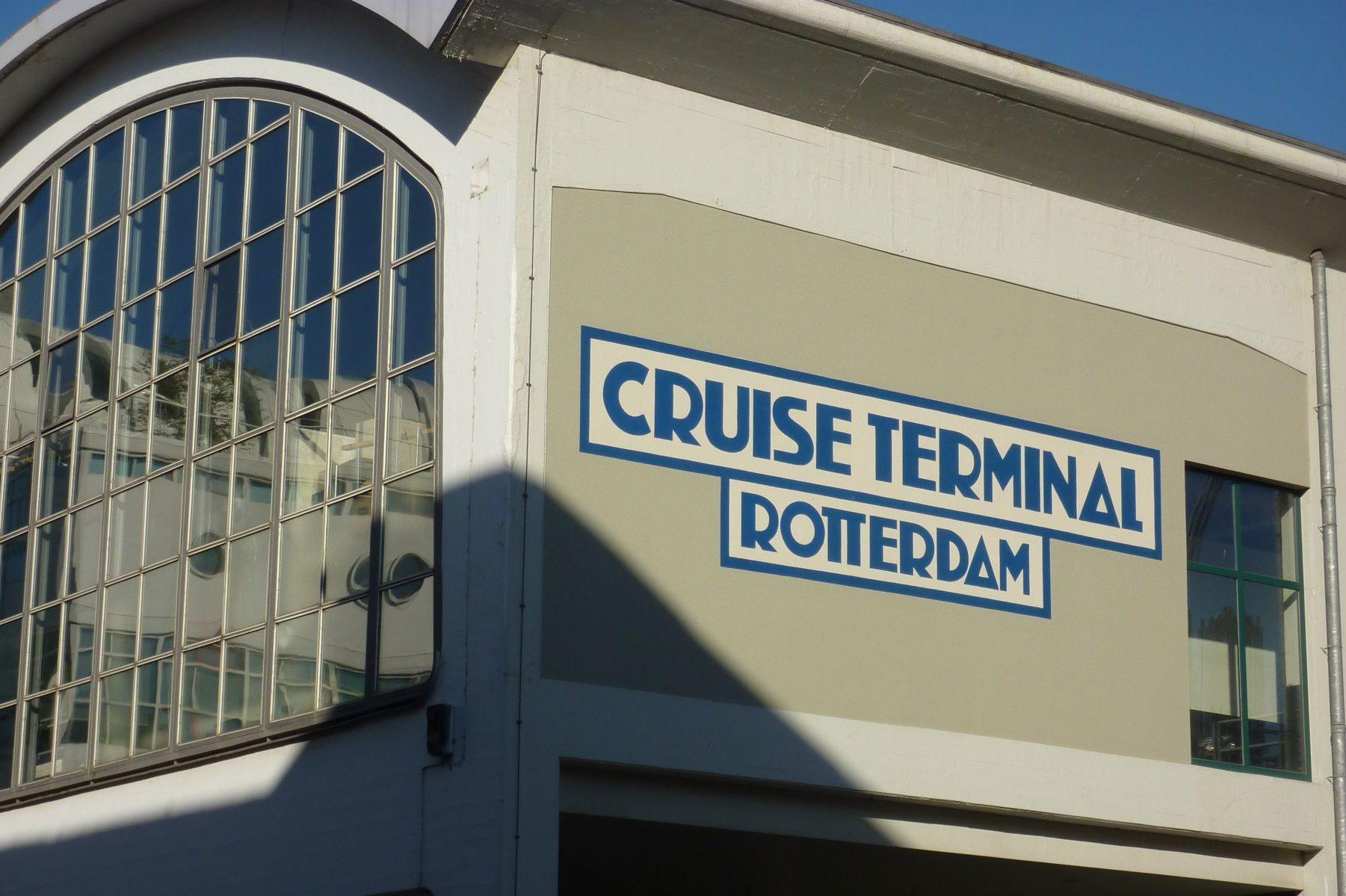 Havenbedrijf Rotterdam en Gemeente Rotterdam geven startsein aanleg walstroom Cruiseport Rotterdam