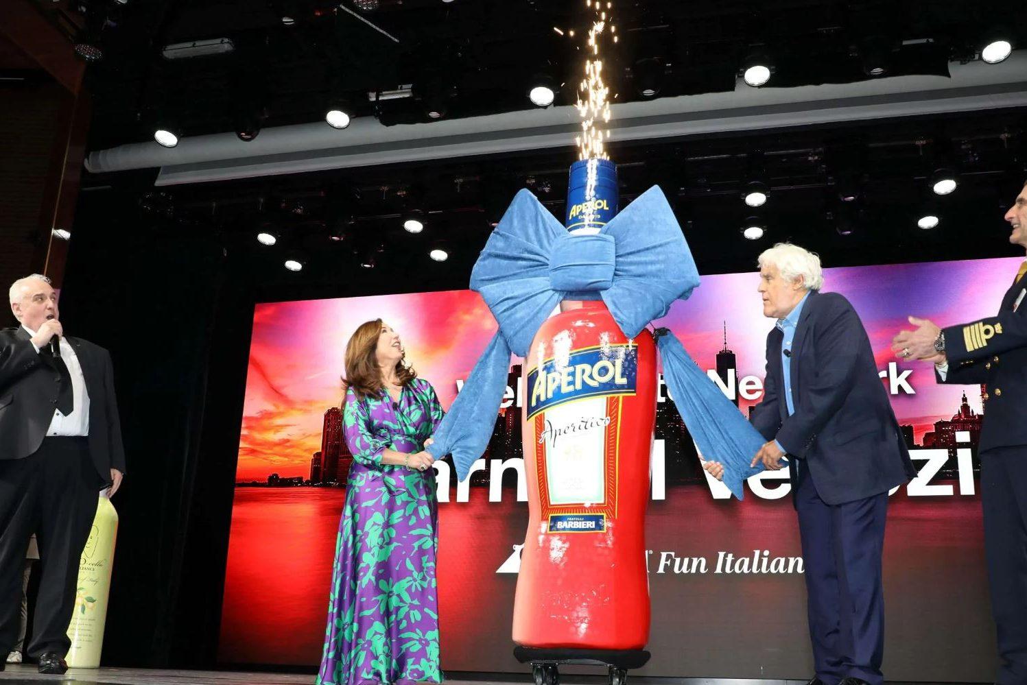 Carnival Venezia maakt haar debuut in New York City