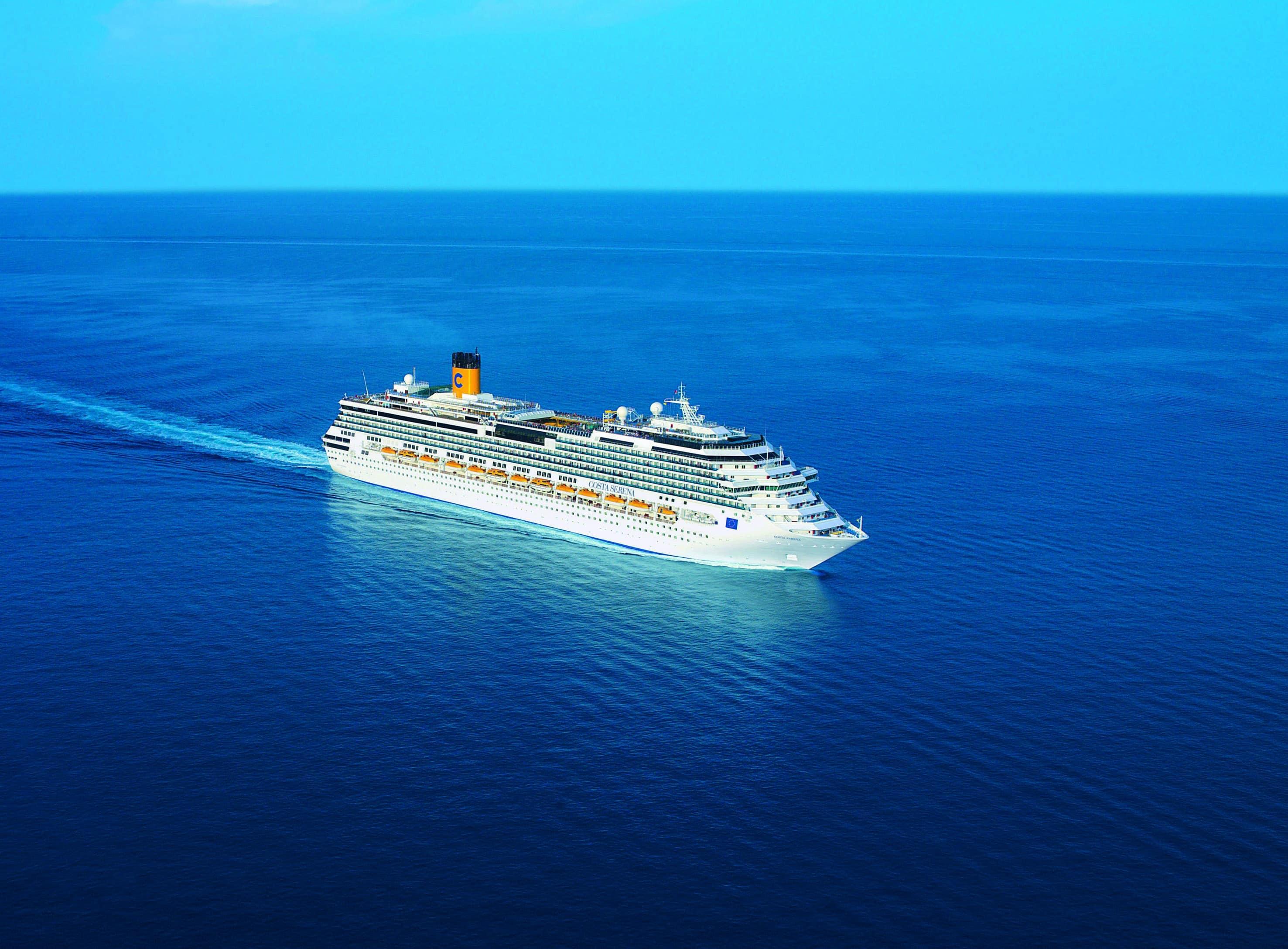 Bemanning Costa Serena redt vijf mensen voor Indiase kust