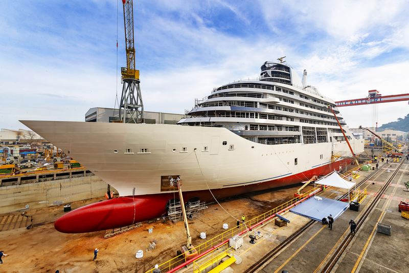 Four Seasons en Fincantieri vieren tewaterlating van eerste ultraluxe jacht	