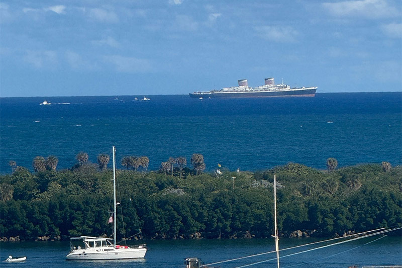 SS United States arriveert in Florida tijdens laatste reis