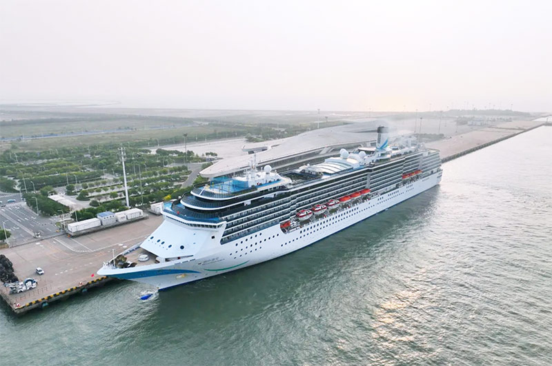 Adora Mediterranea biedt cruises aan vanuit Dalian	