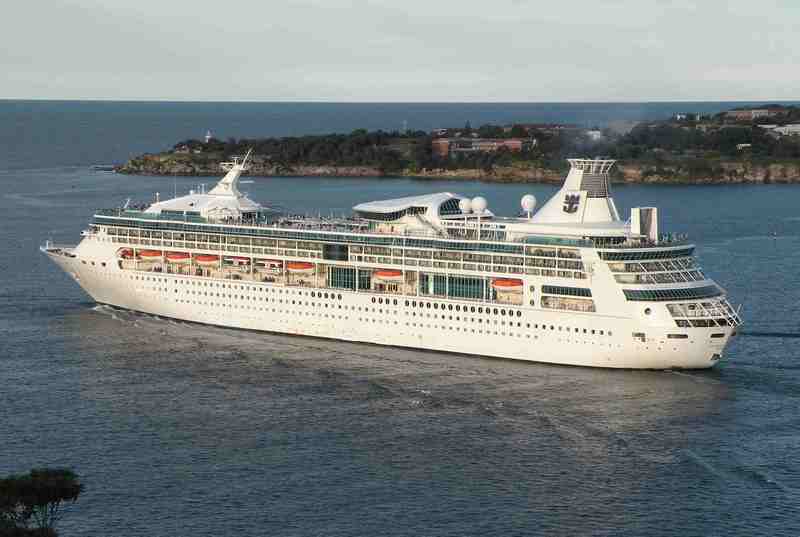Rhapsody of the Seas hervat cruises na onderhoud in droogdok		