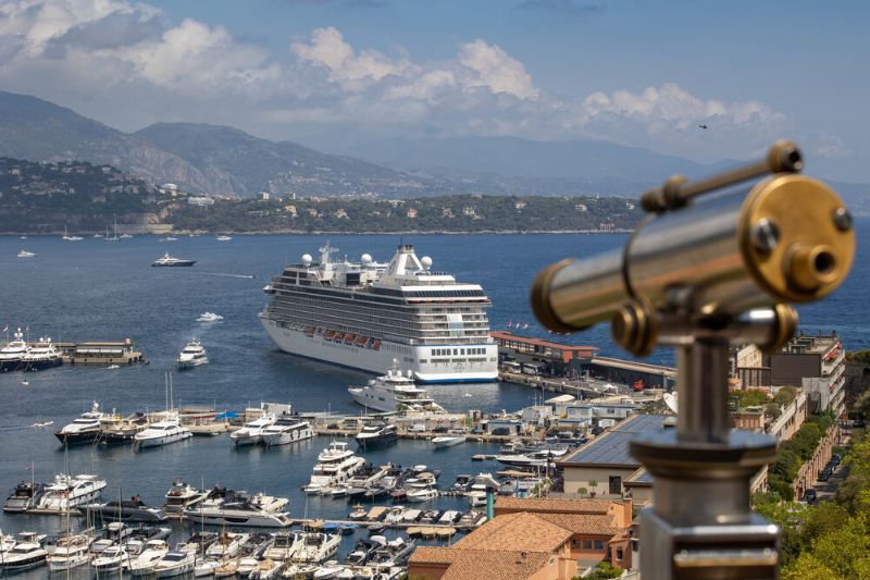 Oceania Cruises presenteert bijzondere themacruises voor 2026 met gastsprekers en culinaire sterren	