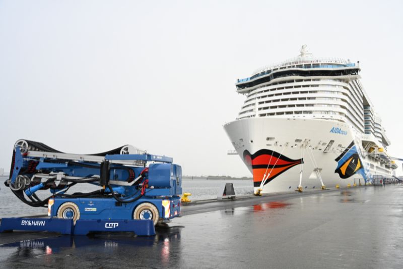 AIDAnova_Eerste_Cruiseschip_met_Walstroom_in_Kopenhagen