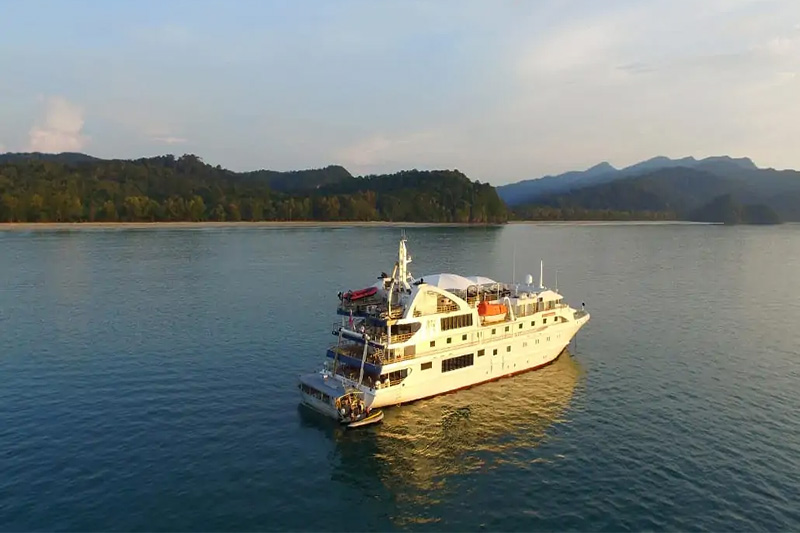 Coral Expeditions presenteert Coastal Adventures-reeks		