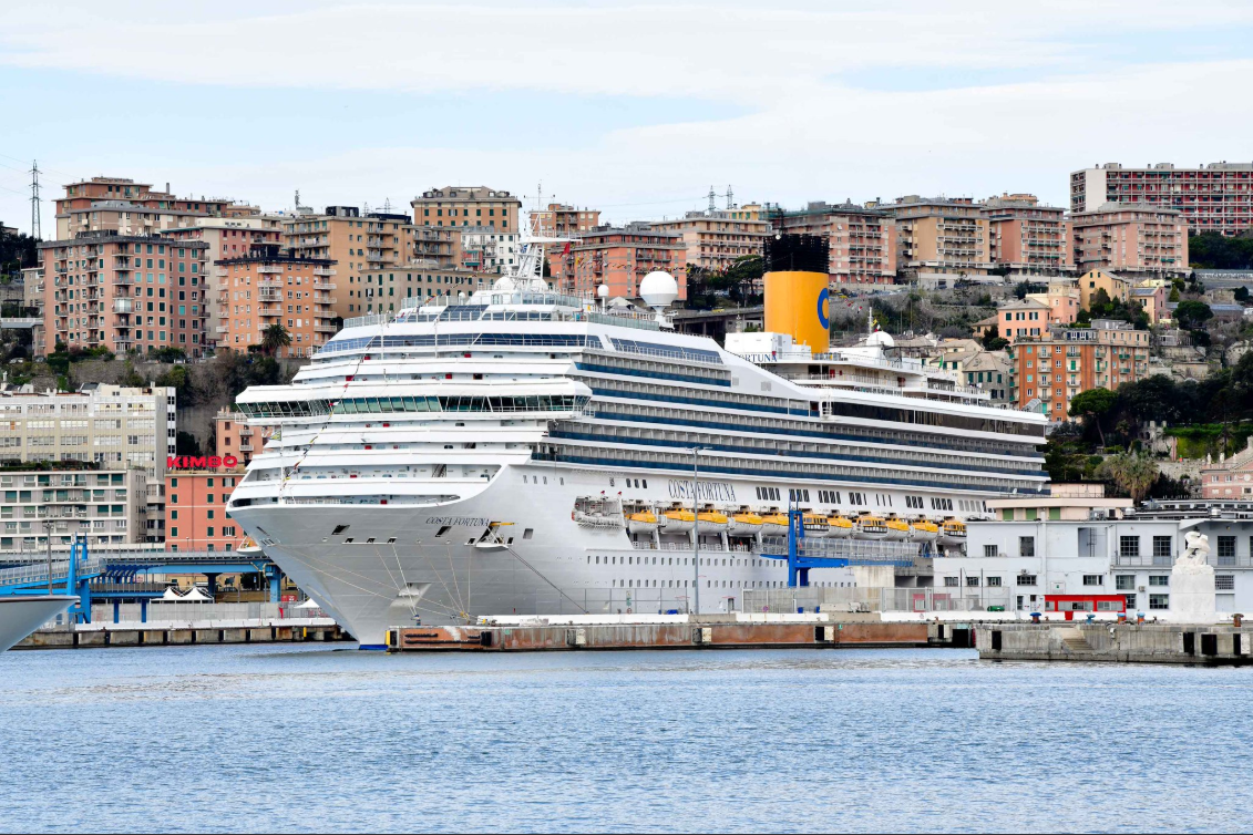 Costa Cruises keert terug in de haven van Genua