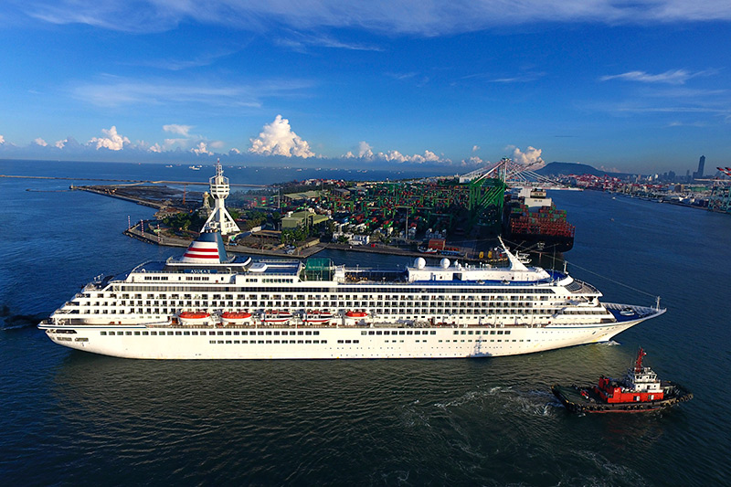 Asuka II: 35 jaar cruisen	