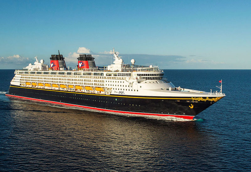 Disney_Magic_vertrekt_op_daagse_cruise_naar_Oost_en_ZuidCariben