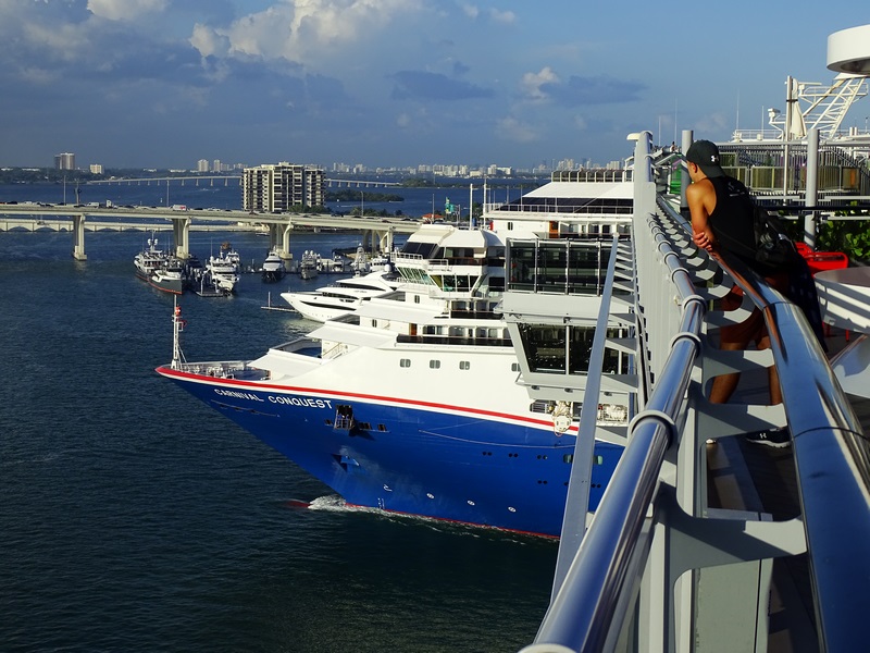 Carnival Conquest vertrekt voor eerste adults-only SEA Cruise			