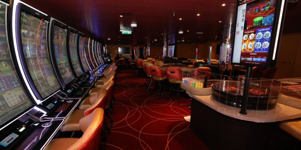 Carnivalpassagier_klaagt_over_sluiting_casino_tijdens_medisch_noodgeval