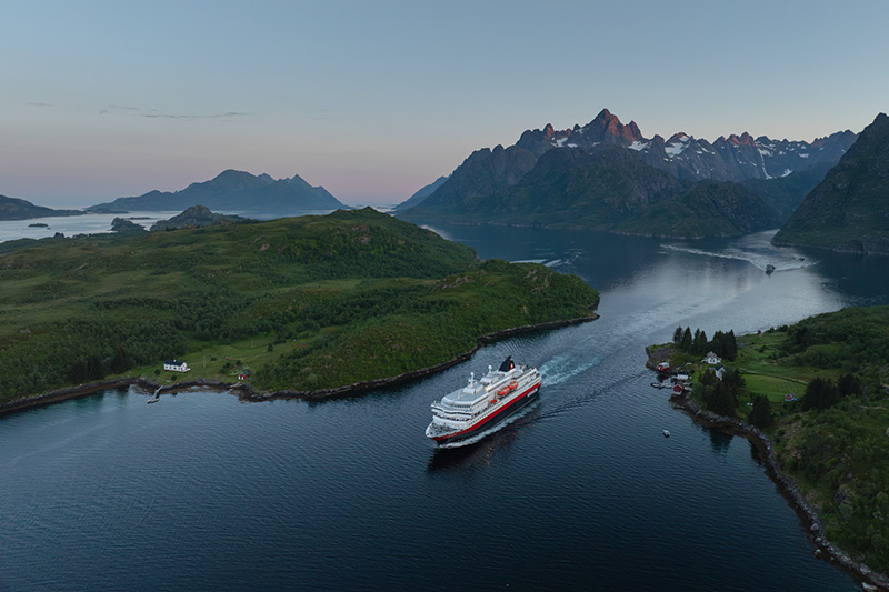 Hurtigruten vaart 4.000 kilometer lange klimaatneutrale reis op biobrandstof