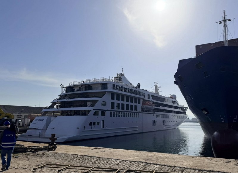 Windstars_nieuwe_Star_Seeker_begint_aan_proefvaarten