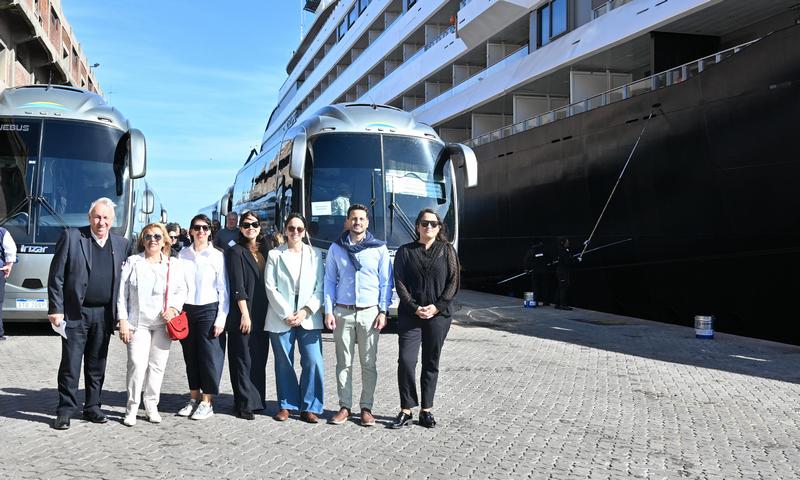 Scenic Eclipse opent cruiseseizoen in Uruguay