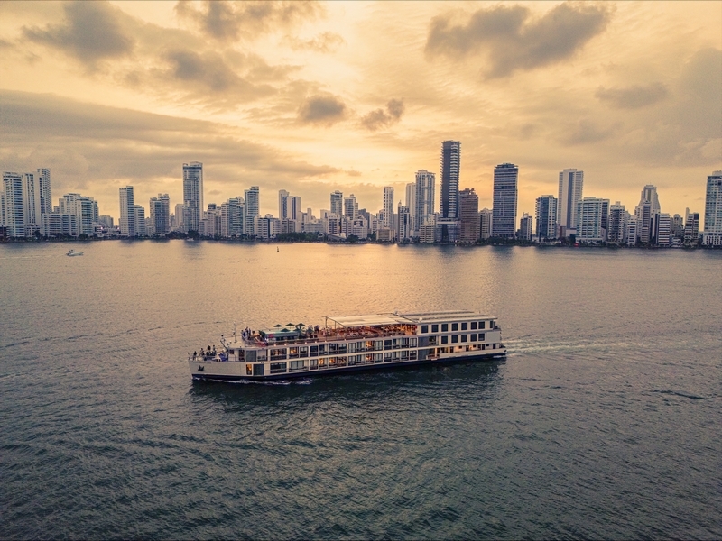 AmaMelodia is tweede schip van AmaWaterways in Colombia