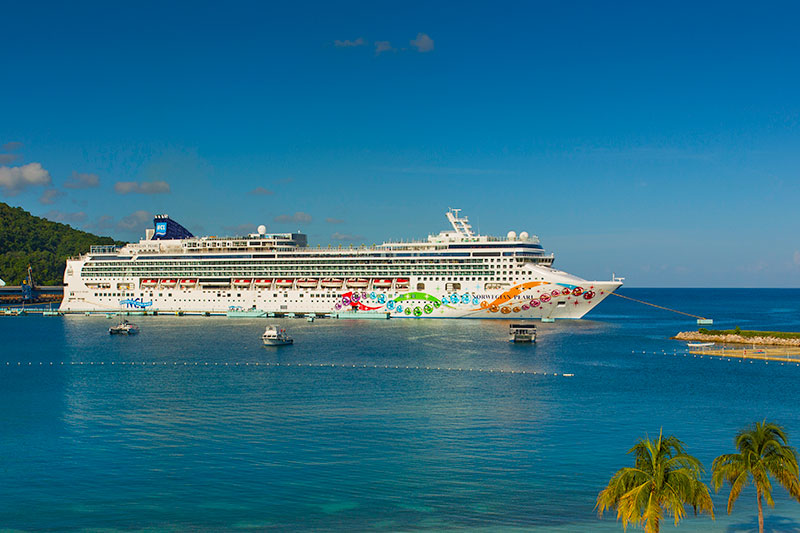 Norwegian Pearl krijgt vernieuwingen tijdens droogdok
