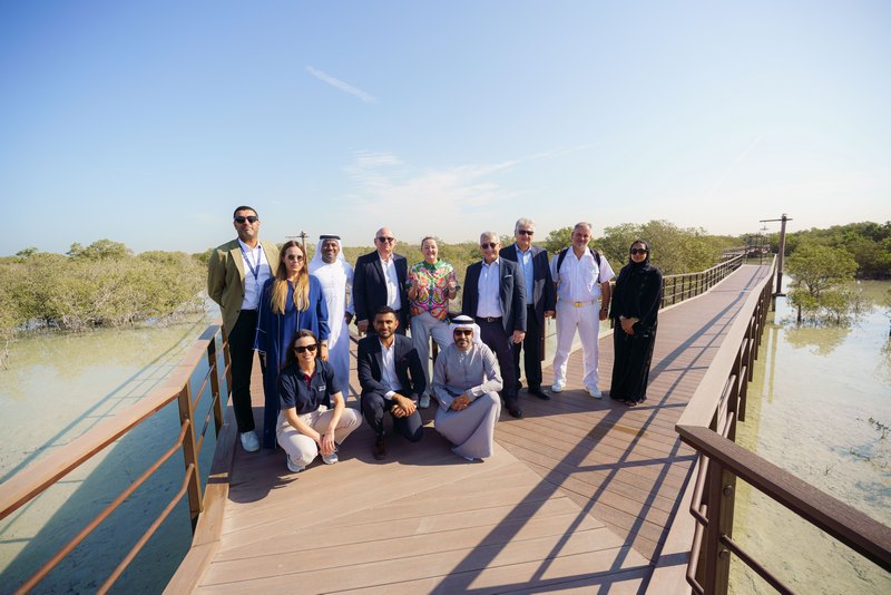 Celestyal presenteert debuut van Discovery in de Arabische Golf met mangroveplantactie	