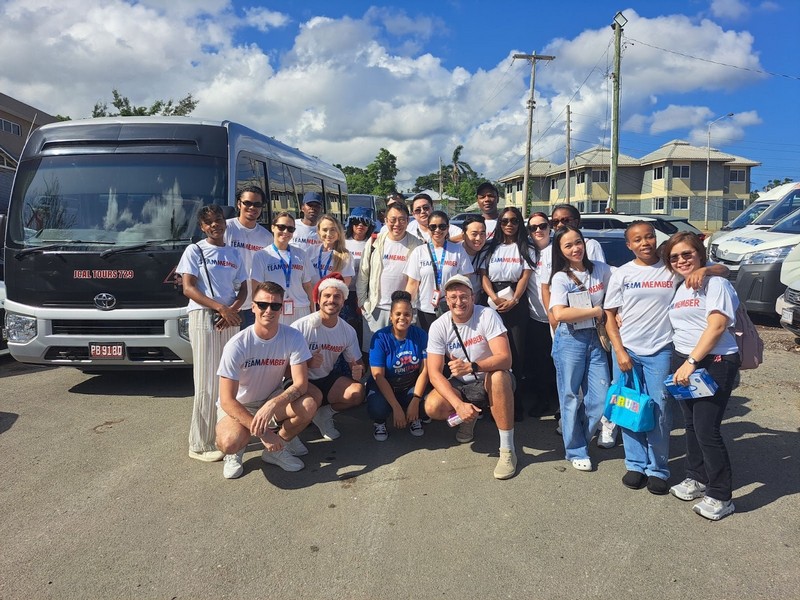 Carnival_Corp_verspreidt_feestvreugde_met_scheepsbezoeken_speelgoedacties_en_lokale_evenementen