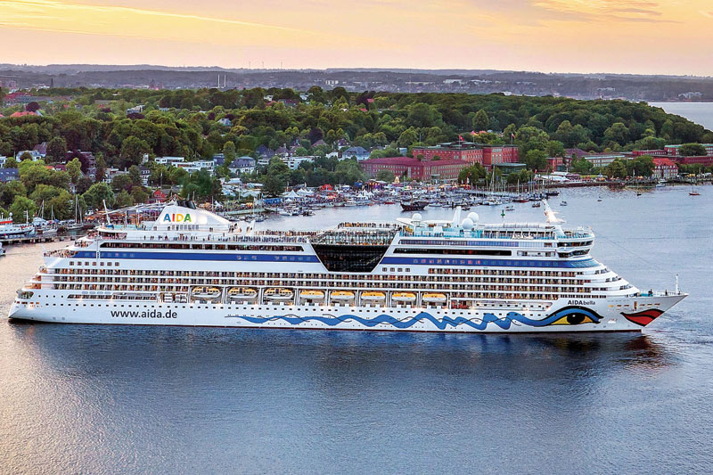 AIDAbella arriveert in Frankrijk voor Evolution-dokbeurt	