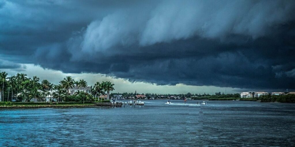 Meerdere cruiseschepen passen routes in Bahama’s en langs Amerikaanse oostkust aan vanwege naderende bomcycloon 