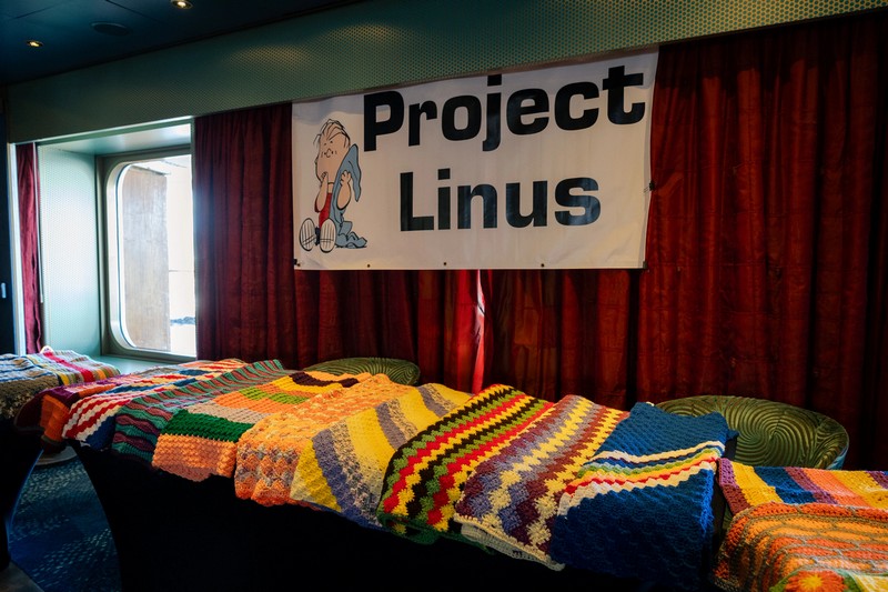 Holland_America_Line_organiseert_goededoelenworkshop_haken_en_breien_tijdens_wereldcruise_