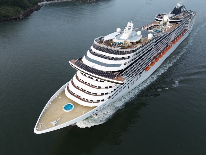 MSC_Splendida_gaat_in__vanuit_Rio_de_Janeiro_varen_
