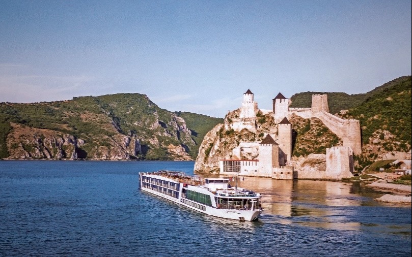 AmaWaterways start seizoen 2026 met verbeteringen aan de hele vloot	