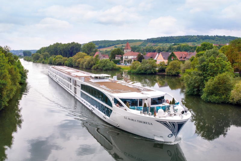 Uniworld voegt nieuwe routes en mystery-cruises toe aan aanbod		