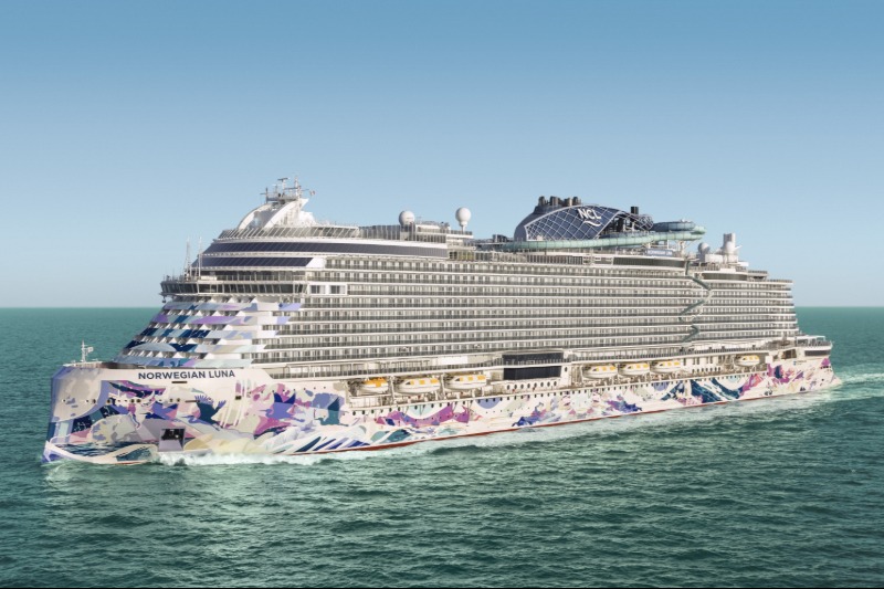 Norwegian_Luna_verwelkomt_eerste_gasten_in_Rome