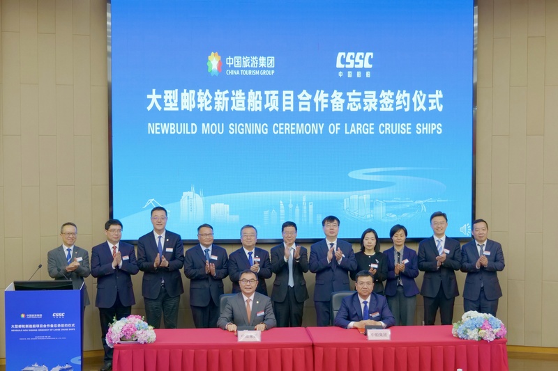 Adora bestelt twee nieuwe grote cruiseschepen in China