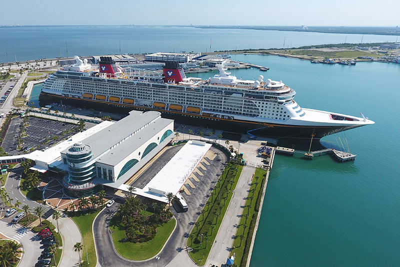 Disney_Dream_viert__jaar_in_de_vaart