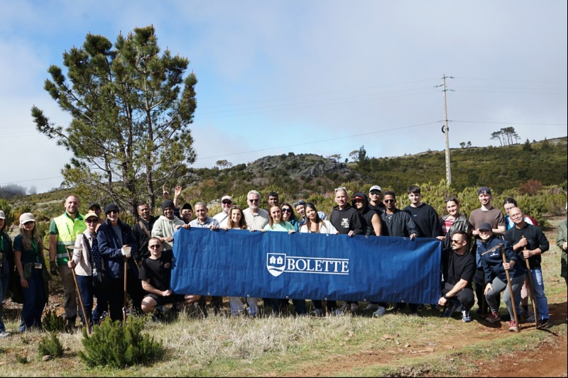 Gasten van Bolette nemen deel aan boomplantactie op Madeira	