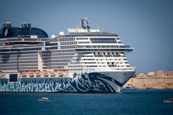 Valletta Cruise Port Viert Twee Inaugurele Aanlopen