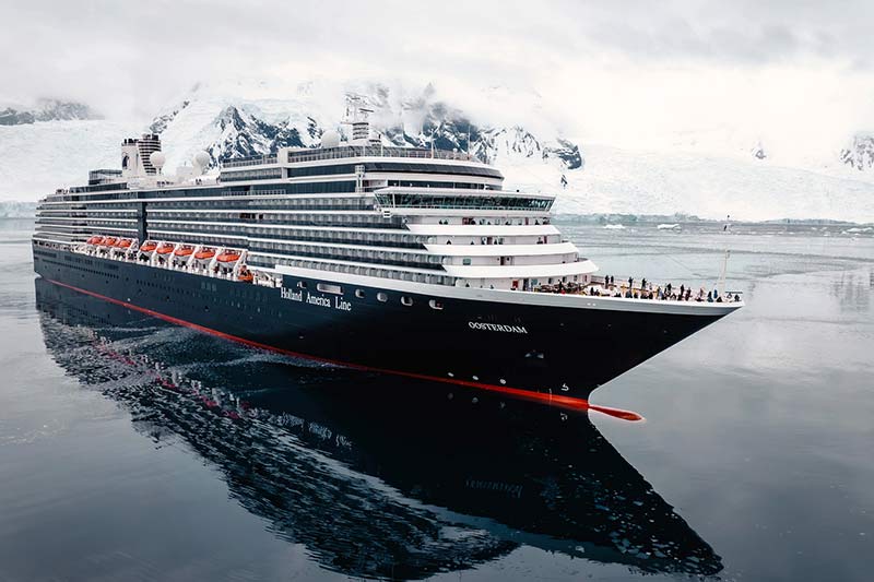 Holland_America_presenteert_vernieuwde_inzet_van_Oosterdam_na_upgrade