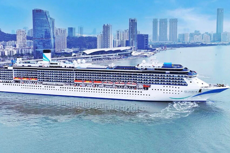 Adora-schip verhuurd voor cruises vanuit Maleisië		